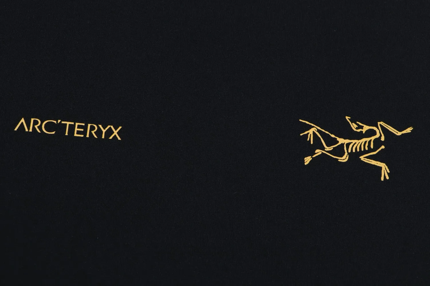 Arc’teryx ARC 23SS T 60 ， g 。 Breathable， ， ， 。 logo ， 。 ， 。 ， ， ， ， 。 Size:XS-L